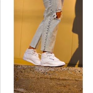 Reebok White mid sneaker